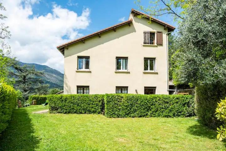 Gites En Cevennes "Chez Steloune" Genolhac Экстерьер фото
